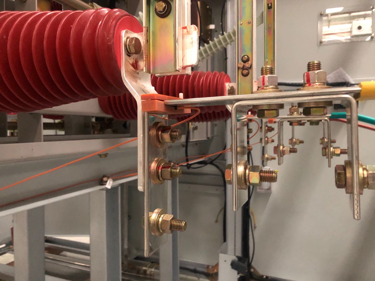 開關(guān)柜觸頭光纖測(cè)溫 開關(guān)柜觸頭光纖測(cè)溫